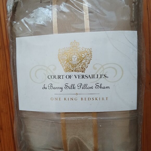 Court of Versailles du Barry Silk Pillow Sham - King Bedskirt - Picture 1 of 3